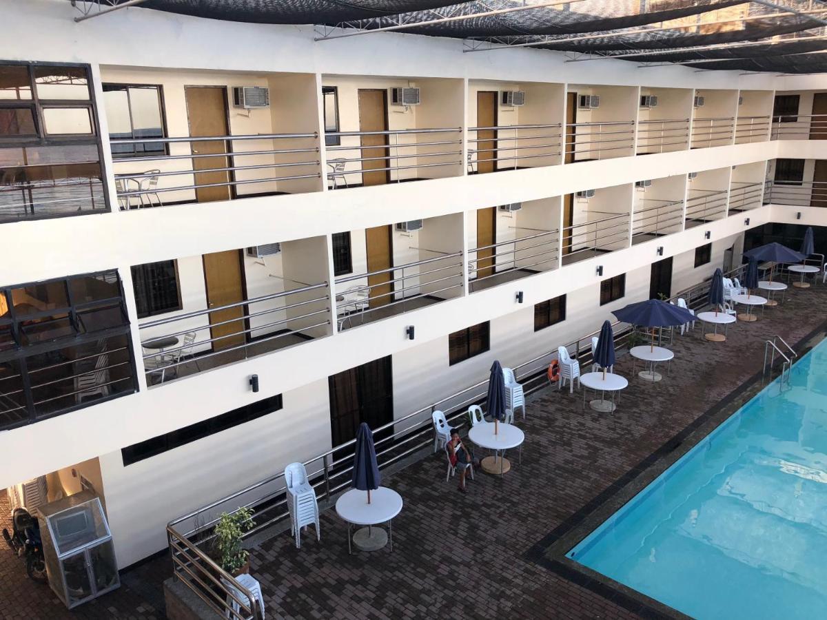 La Primera Grande Beach Resort Roxas  외부 사진