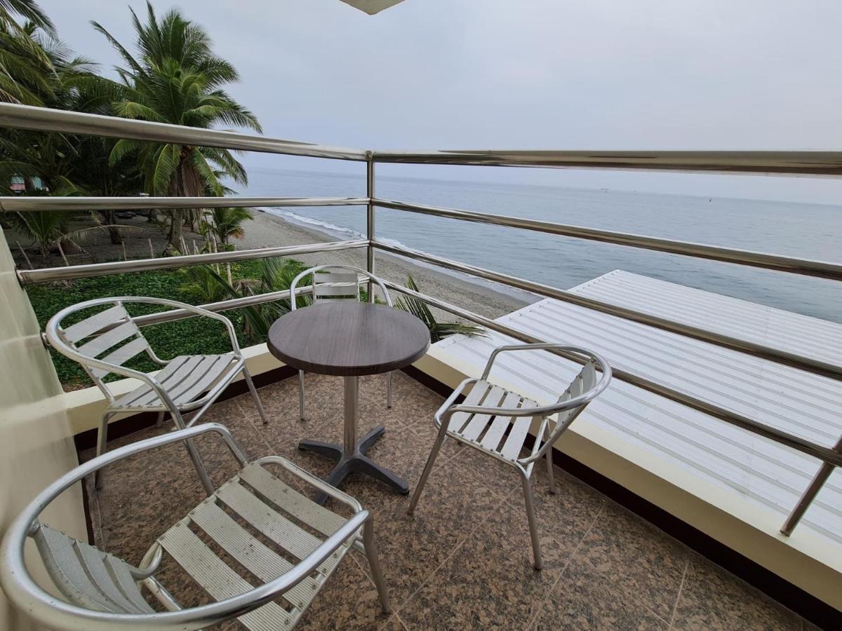 La Primera Grande Beach Resort Roxas  외부 사진